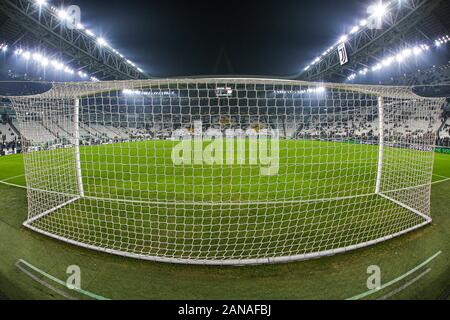 Eine allgemeine Ansicht der Allianz Stadion vor dem Italien Cup Fußballspiel zwischen FC Juventus und Udinese Calcio am 15. Januar 2010 in Turin, Italien. Stockfoto