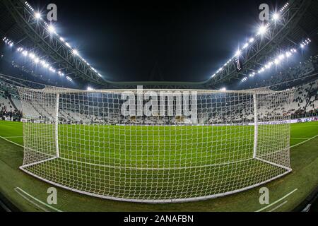 Eine allgemeine Ansicht der Allianz Stadion vor dem Italien Cup Fußballspiel zwischen FC Juventus und Udinese Calcio am 15. Januar 2010 in Turin, Italien. Stockfoto