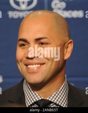 Foto *** *** *** Carlos Beltran, Mets Manager *** New York, NY - Dezember 20: Carlos Beltran für ein Foto posieren während der einleitenden drücken Sie Carlos Beltran Konferenz im Yankee Stadium in der Bronx am 20. Dezember 2013. Credit: Jon Palmer/MediaPunch Inc. Stockfoto
