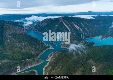 Terradets Reservoir, Noguera Pallaresa, Neufchâteau, Pre-Pyrenees, Lleida, Katalonien, Spanien, Europa Stockfoto