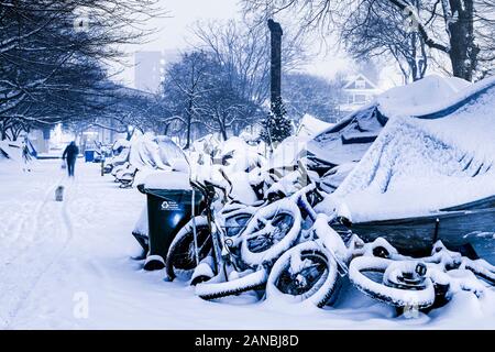 Obdachlose Camp im Winter, Oppenheimer Park, DTES, Vancouver, British Columbia, Kanada Stockfoto