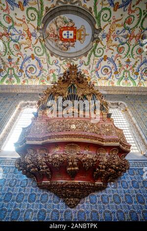 Erstaunlich Orgel in Sao Miguel Kapelle in der Universität von Coimbra, Portugal Stockfoto