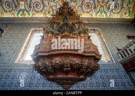 Erstaunlich Orgel in Sao Miguel Kapelle in der Universität von Coimbra, Portugal Stockfoto