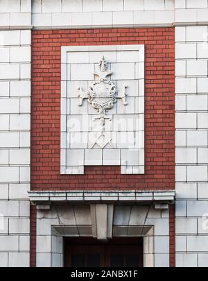 Freimaurersymbole über einer Lodge in North Shields, Großbritannien Stockfoto