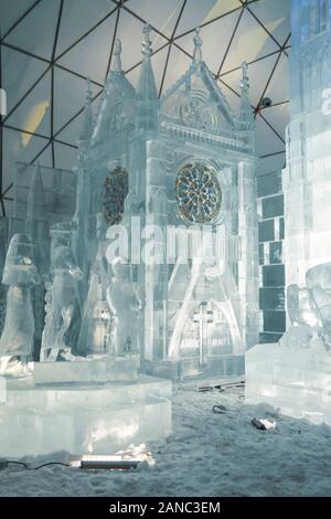 Hrebienok: Tatransky Ladovy dom (Tatra Ice Dome) 2019/2020 - Kathedrale Notre Dame. Slowakei. Europa Stockfoto