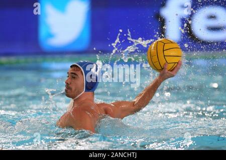 Cuneo, Italien. Am 4. Januar, 2020. Cuneo, Italien, 04. Jan 2020, Alexandros gounas (Griechenland) beim Internationalen viereckigen - Ungarn vs Griechenland - Wasserball Internationale Teams - Credit: LM/Claudio Benedetto Credit: Claudio Benedetto/LPS/ZUMA Draht/Alamy leben Nachrichten Stockfoto