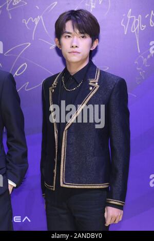 Chinesische Sänger, Tänzer und Schauspieler Yi Yangqianxi, auch bekannt als Jackson Yee, Mitglieder der Chinesischen junge Band TFBOYS, zeigt sich am 2019 iQIYI Schreien nahe. Stockfoto