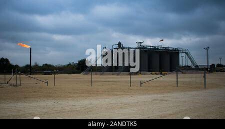 Öl- und Gassammelanlage in Eagle Ford Stockfoto