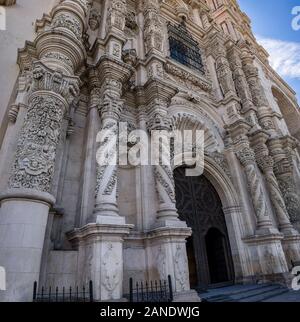 Catedral de Santiago Apóstol, in Saltillo, Coahuila, Mexiko. 1745 durch den Priester Felipe Suárez de Estrada, Projekt von Nicolás Hernández angehoben Stockfoto