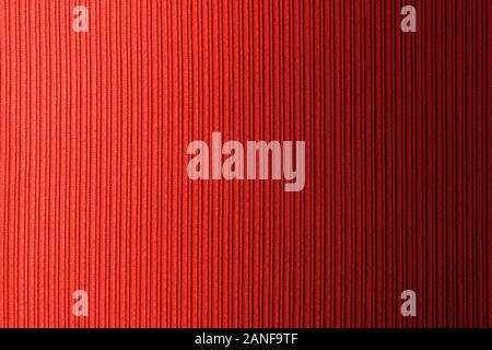 Dekorativer Hintergrund rot Farbe, gestreifte Textur horizontale Gradienten. Wallpaper Kunst Design Stockfoto