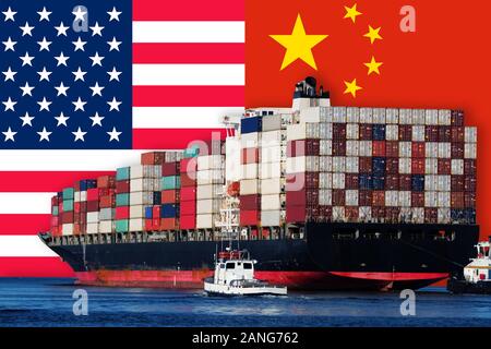 Die Handelsbeziehungen zwischen den USA und China. US-Zölle nach China. Handelsabkommen zwischen den USA und China. US-China trade Krieg. USA-Flagge. China Flagge Stockfoto