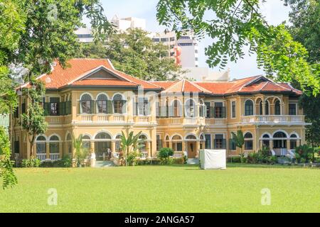 Phuket, Thailand-October 13 2015: Das ehemalige Governor's Mansion. Es ist jetzt ein Restaurant Der blaue Elefant Kette. Stockfoto