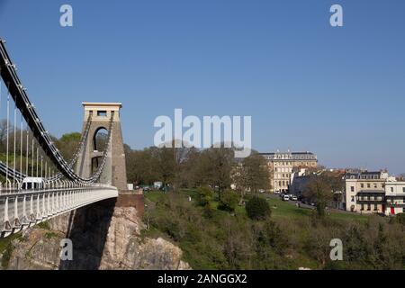 BRISTOL, Großbritannien - 8 April 2019. Clifton Suspension Bridge über den Avon Gorge eröffnet 1864. Bristol, England, UK, April 8, 2019 Stockfoto