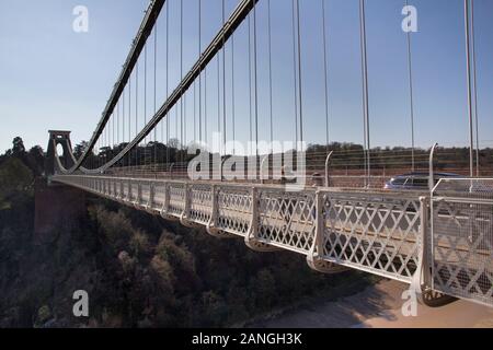 BRISTOL, Großbritannien - 8 April 2019. Clifton Suspension Bridge über den Avon Gorge eröffnet 1864. Bristol, England, UK, April 8, 2019 Stockfoto