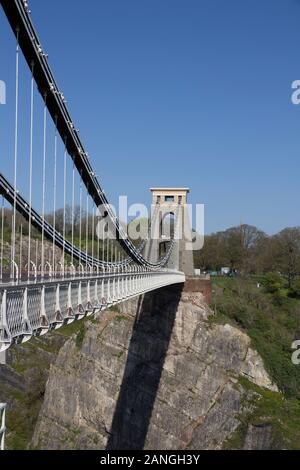 BRISTOL, Großbritannien - 8 April 2019. Clifton Suspension Bridge über den Avon Gorge eröffnet 1864. Bristol, England, UK, April 8, 2019 Stockfoto