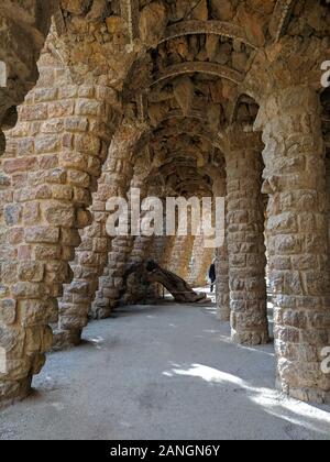 Park Guell architektonische Spalten, Antoni Gaudi, Barcelona, Katalonien, Spanien Stockfoto