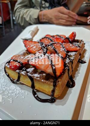 Erdbeere Belgische Waffel Stockfoto