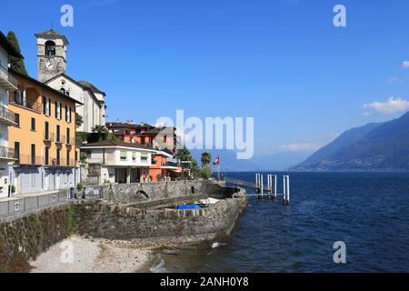 Dorf von Brissago am Lago Maggiore im Kanton Tessin, Schweiz Stockfoto