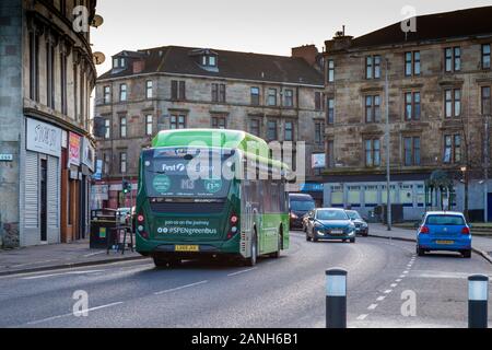 Erste Glasgow vor kurzem erworbenen neuen Enviro 200 EV elektrische Busse für den Einsatz auf der M3 route Milton Anbindung an die Innenstadt. Heute ist einer von ihnen, flotte Nummer, 48901, eingetragen Passenger service zum ersten Mal. Diese vollelektrischen Fahrzeug wurde von Alexander Dennis in Falkirk hergestellt und von Scottish Power Energienetze finanziert. Stockfoto