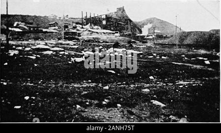 Das Land Kirche in Industriegebieten; die Auswirkungen der Industrialisierung auf das Leben der Kirche und der angrenzenden ländlichen Gebieten, durch zwei typische Grafschaften dargestellt. Ely, dass Columbia Countys Bevölkerung, außerhalb der Städte, wird in naher Zukunft erheblich verändert. Sicherlich die populationpeak erscheint bestanden, und einige weitere Rückgang isquite wahrscheinlich. Die Ebbe und Flut der Bevölkerung Veränderungen der letzten Jahre haben chieflyby wirtschaftlichen Veränderungen hervorgerufen wurden. Die neueren Elemente sind in 30 Einführung in Columbia County wurde für die Arbeit in den Minen geholt, die Mühlen und Fabriken, insbesondere Stockfoto