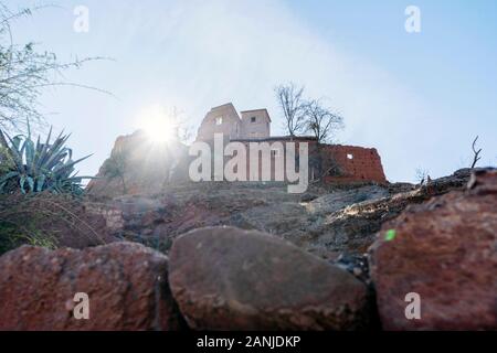 Kleine Berberdorf im Hohen Atlas, Marokko Stockfoto