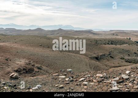 Leere Agafay wüste Landschaft, südlich von Marrakesch, Marokko Stockfoto