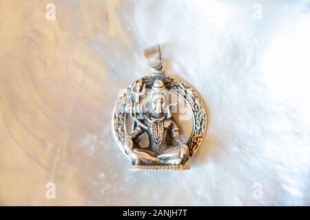 Ag Silber Anhänger in Form des hinduistischen Gottes Shiva Stockfoto