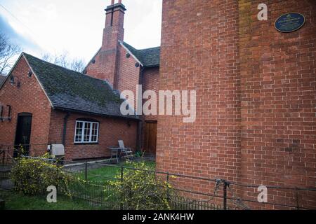 Harefield, UK. 17. Januar, 2020. Dews Farm, wo Victoria Cross halter Cecil John kinross im Jahre 1896 geboren wurde, wird abgerissen, sobald ein Teil der Arbeiten für HS2 in den Colne Valley. Cecil John kinross war das Victoria Cross von König George V für mutiges Handeln in der Schlacht von passchendaele im Oktober 1917 verliehen. Elizabeth I wird auch gesagt, Dews Farm besucht zu haben. Credit: Mark Kerrison/Alamy leben Nachrichten Stockfoto