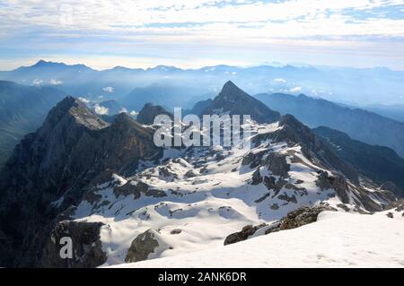 Blick vom Gipfel des Triglav, dem höchsten Berg Sloweniens Stockfoto