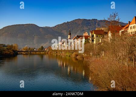 Frohnleiten kleine Stadt oben Mur in der Steiermark, Österreich. Berühmte Reiseziel. Stockfoto