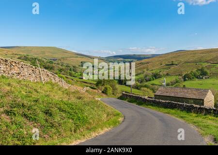 Yorkshire Dales Landschaft in der Einbuchtung Dale in der Nähe von Cowgill, Cumbria, England, Großbritannien Stockfoto