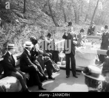 Eine Fahrt auf dem Leeds und Liverpool Canal 1901 Stockfoto