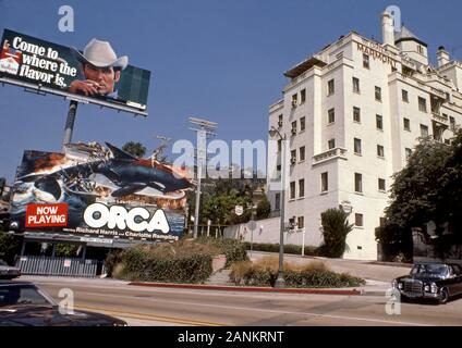 Marlboro Reklametafeln und das Chateau Marmont Hotel auf dem Sunset Strip circa 1977. Stockfoto