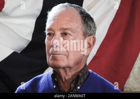 Monterey, USA. 17 Jan, 2020. Monterey, Kalifornien, USA, 17. Januar 2020 2020 Präsidentschaftskandidat Mike Bloomberg spricht auf ein Klima Woche Veranstaltung in Monterey, Kalifornien. Er ist Unterstützung für seinen Versuch, die demokratischen Kandidaten werden mit der Republikanische Kandidat im November zu konkurrieren -, dass Präsident Donald Trump oder sonst jemand nach seiner Amtsenthebung zu suchen. Credit: Motofoto/Alamy leben Nachrichten Stockfoto