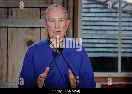 Monterey, USA. 17 Jan, 2020. Monterey, Kalifornien, USA, 17. Januar 2020 2020 Präsidentschaftskandidat Mike Bloomberg spricht auf ein Klima Woche Veranstaltung in Monterey, Kalifornien. Er ist Unterstützung für seinen Versuch, die demokratischen Kandidaten werden mit der Republikanische Kandidat im November zu konkurrieren -, dass Präsident Donald Trump oder sonst jemand nach seiner Amtsenthebung zu suchen. Credit: Motofoto/Alamy leben Nachrichten Stockfoto