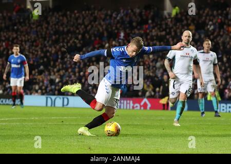 Glasgow, Schottland, Großbritannien. 17. Januar 2020. Rangers FC spielte gegen Stranraer FC im vierten (4.) Runde der Scottish Cup in Ibrox Fußballstadion, Glasgow, Schottland, Großbritannien in einem knock out Wettbewerb, um zu bestimmen, welche Mannschaft nach vorne geht in die nächste Runde. Förster sind derzeit sitzen den zweiten Platz in der Premier League und Stranraer sind zehnten (10.) in die Scottish First Division platziert. Förster hat 2 - 0. Credit: Findlay/Alamy Nachrichten Stockfoto