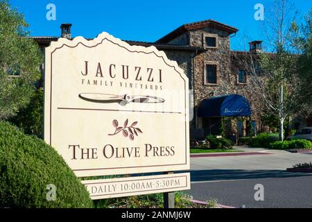 Jacuzzi Family Vineyards winery Fassade in Sonoma Valley Wine Country - Sonoma, Kalifornien, USA Stockfoto