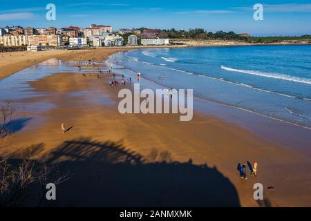 Panoramaaussicht, Sardinero Strand von Der Piquio Gärten, Santander. Kantabrien, Nordspanien. Europa Stockfoto