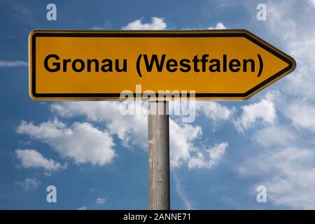 Detail Foto von einem Wegweiser mit der Aufschrift Gronau (Westfalen), Nordrhein-Westfalen, Deutschland, Europa Stockfoto