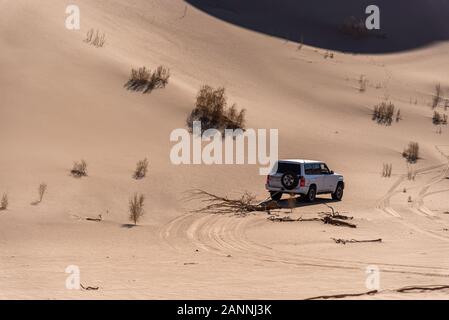 Zahedan, Iran baluchestan/-11/24/2018 Nissan Patrol super Safari in der Wüste Lut Stockfoto