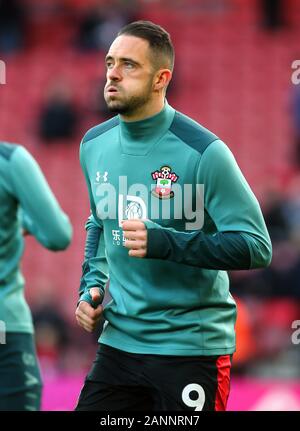 Von Southampton Danny Ings Aufwärmen vor der Premier League Spiel in St Mary's, Southampton. Stockfoto