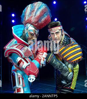 Andrew Lloyd Webbers elektrifizierenden musikalischen-auf-Rollerskates, STARLIGHT EXPRESS, hat seine Südostasien Premiere am Lyric Theatre, Hong Kong Acade Stockfoto