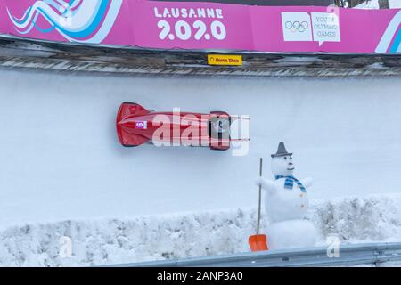 Team-GB-Bobfahrer William Scammell (17) aus Devizes beim Monobobb-Training bei den Jugend-Olympischen Spielen in Lausanne 2020 am 12. Januar 2020. Stockfoto