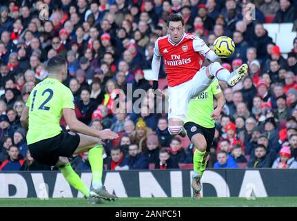 LONDON, ENGLAND - 18. JANUAR 2020: Mesut Ozil von Arsenal dargestellt während der 2019/20 Premier League Spiel zwischen Arsenal FC und Sheffield United FC im Emirates Stadion. Stockfoto