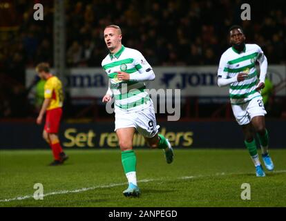 Firhill Stadium, Glasgow, UK. 18 Jan, 2020. Firhill Stadium, Glasgow, UK. 18. Januar 2020; Firhill Stadium, Glasgow, Schottland, Scottish Cup, Partick Thistle gegen Celtic; Leigh Griffiths von Celtic feiert, nachdem er öffnet das Zählen in der 12. Minute macht es 1-0 zu Keltisch-redaktionelle Verwendung Credit: Aktion Plus Sport Bilder/Alamy leben Nachrichten Stockfoto