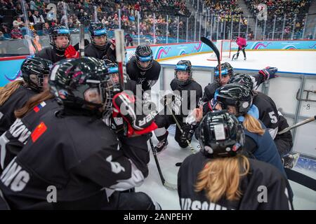 Amy Robery (15) von Team GB beim 3. Eishockey-Finale der Frauen bei den Jugend-Olympischen Spielen in Lausanne 2020 am 15. Januar 2020 im Vaudoise Stockfoto