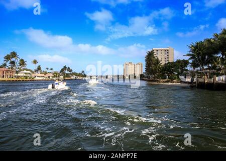 Hillsboro Inlet Wasserstraße vorangegangen zu Hillsboro Beach in Pompano Beach, Florida. Stockfoto
