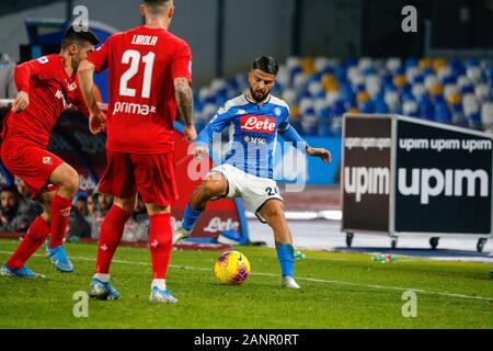 Neapel, Kampanien, Italien. 18 Jan, 2020. Während der italienischen Serie A Fußballspiel SSC Napoli vs FC Fiorentina am 18. Januar 2020 im Stadion San Paolo in Neapel. Im Bild: INSIGNE Credit: Fabio Sasso/ZUMA Draht/Alamy leben Nachrichten Stockfoto