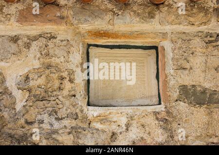 Stari Bar (alte Bar), Montenegro, der andere Blick auf die antike Stadt Festung, ein Freilichtmuseum, mittelalterliche archäologische Stätte auf dem Balkan Stockfoto