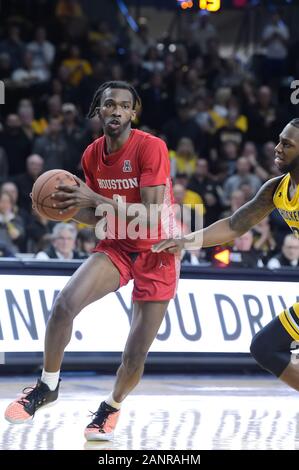 Wichita, Kansas, USA. 18 Jan, 2020. Houston Cougars guard DeJon Jarreau (3) Laufwerke an den Korb während der NCAA Basketball Spiel zwischen den Houston Cougars und die Wichita State Shockers an Charles Koch Arena in Wichita, Kansas. Kendall Shaw/CSM/Alamy leben Nachrichten Stockfoto